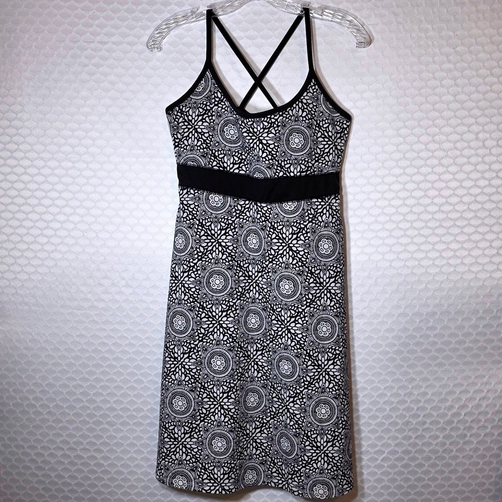 Soybu Womens Black White Mandala Print Active Dress Built-in Bra Medium